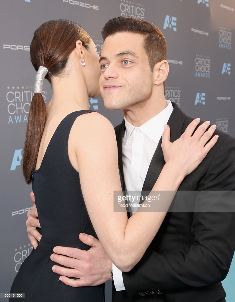 attends the 21st Annual Critics' Choice Awards at Barker Hangar on January 17, 2016 in Santa Monica, California.