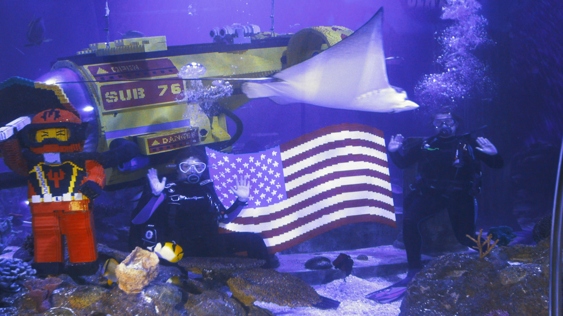 LegoLand California SEA LIFE® AQUARIUM takes Independence Day Celebration to New Depths.